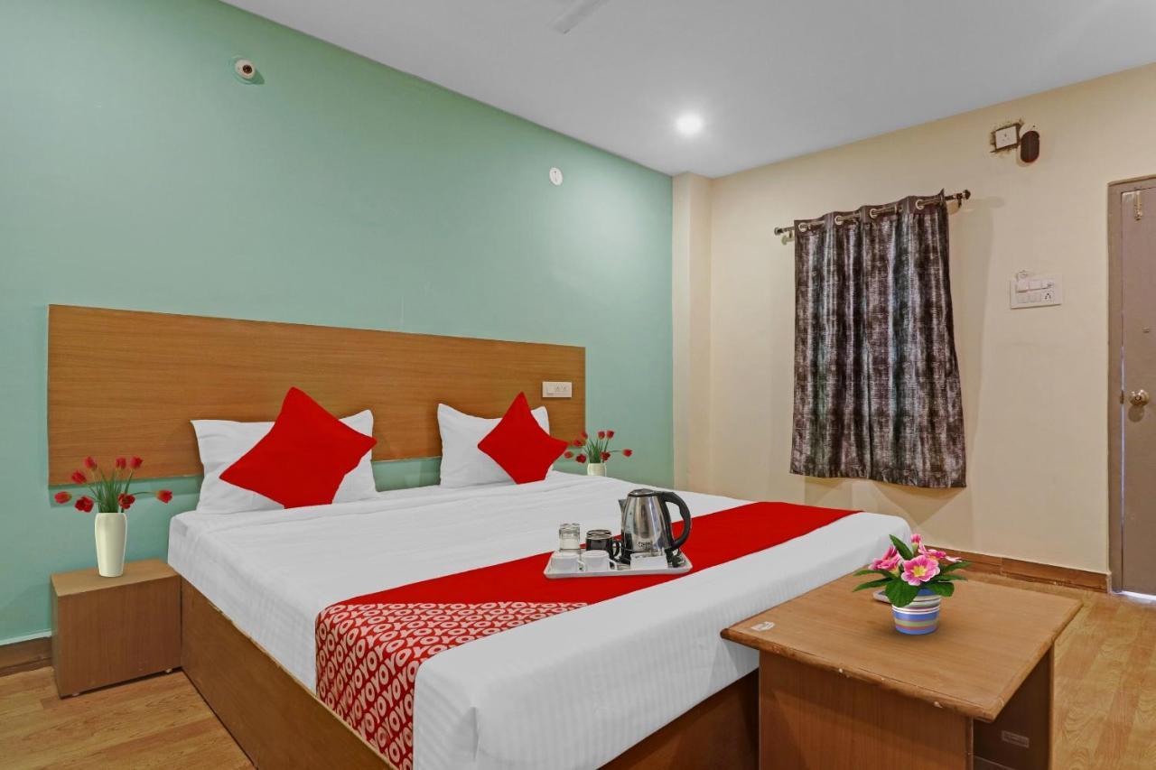 Hotel O Lavish Stay Hyderabad Bagian luar foto